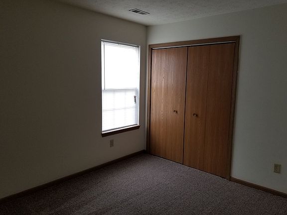 5th image of 3407 Edison Dr