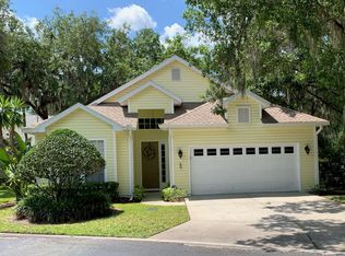 242 River Oaks Landing Ct, Debary, FL 32713