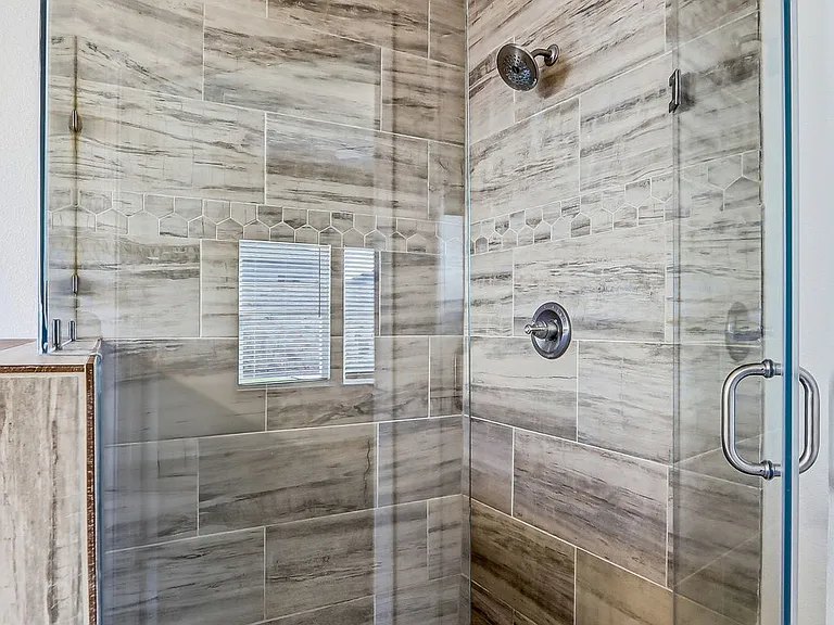 13745 Lago Vista Ave — Photo 25