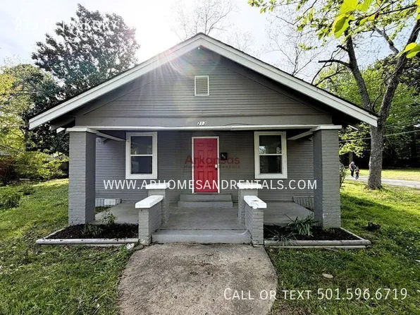213 N Hickory St, Beebe, AR 72012