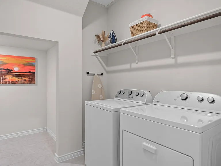 10124 Kayak St — Photo 21