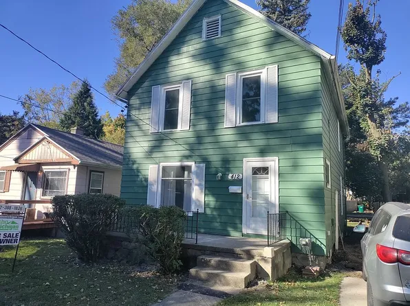 412 S Fairview Ave, Lansing, MI 48912