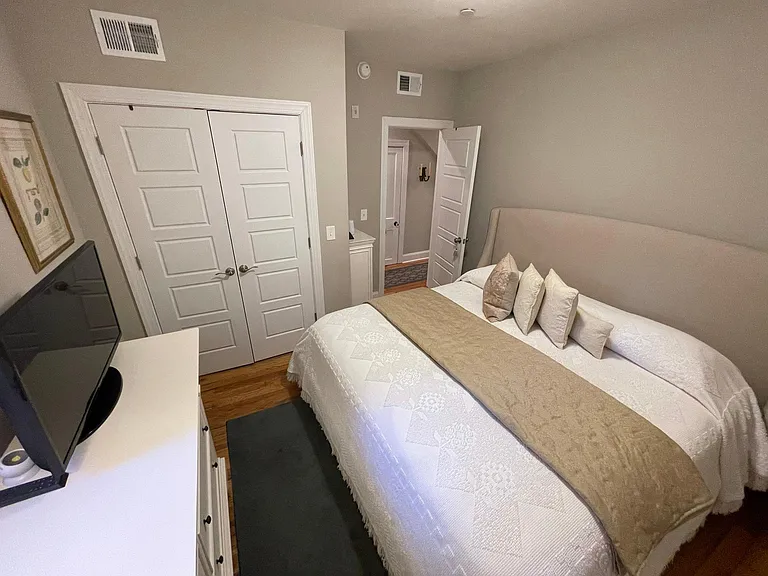 421 Pine St #1E — Photo 20