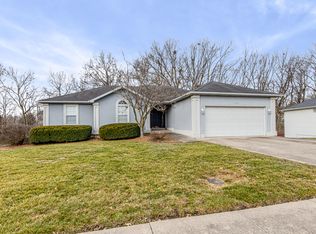 3913 Woods Edge Rd, Columbia, MO 65203
