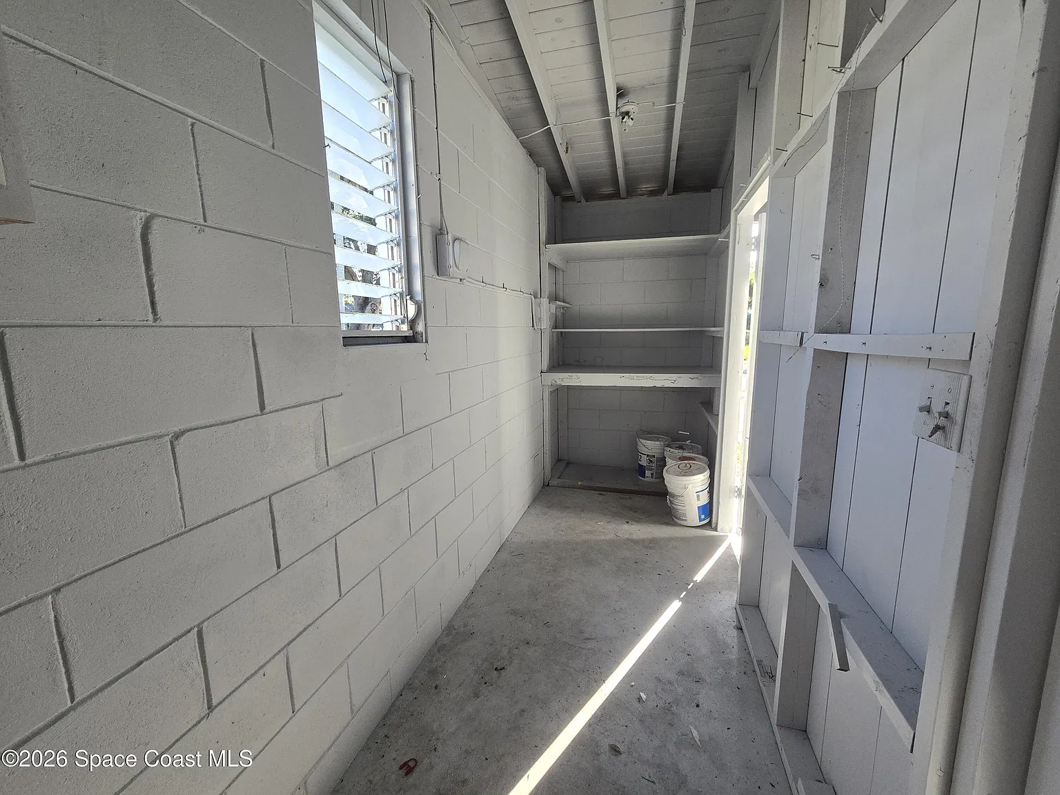 3 bed, 1.0 bath, 831 sqft, $1,950 — Photo 4