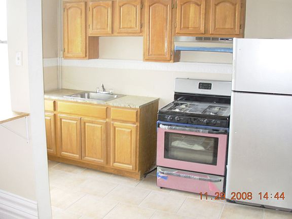 3rd image of 1459 Pacific St APT 3