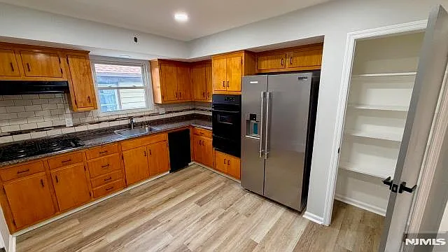716 Jefferson Ave #2 — Photo 11