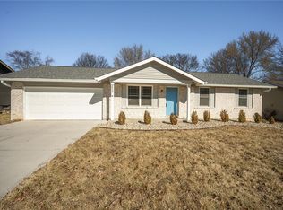 3923 Summertime Dr, Saint Charles, MO 63304