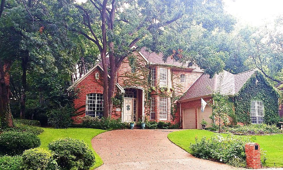1st image of 2804 Woodstream Ln