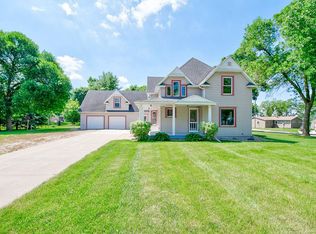 205 Lake Ave, Lake Park, IA 51347