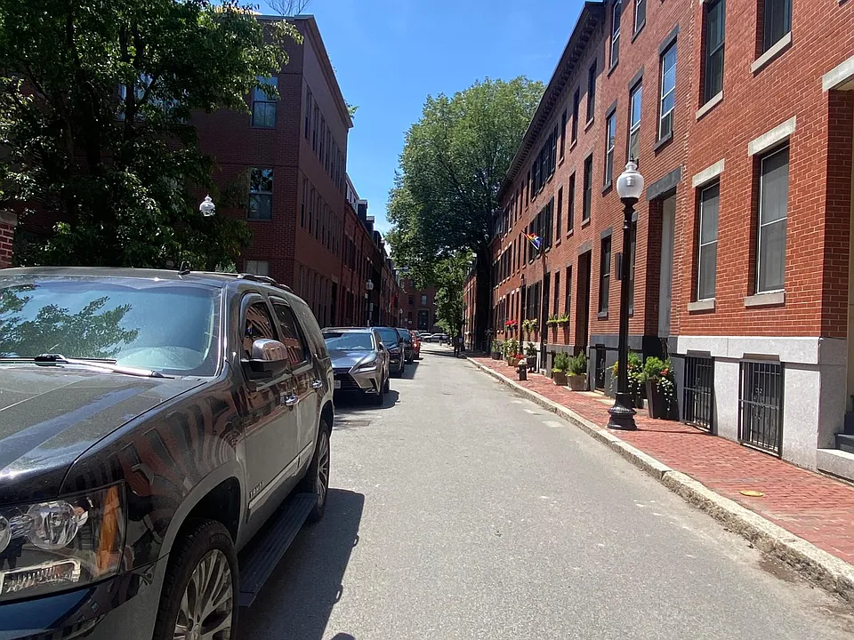 36 Bradford St #3