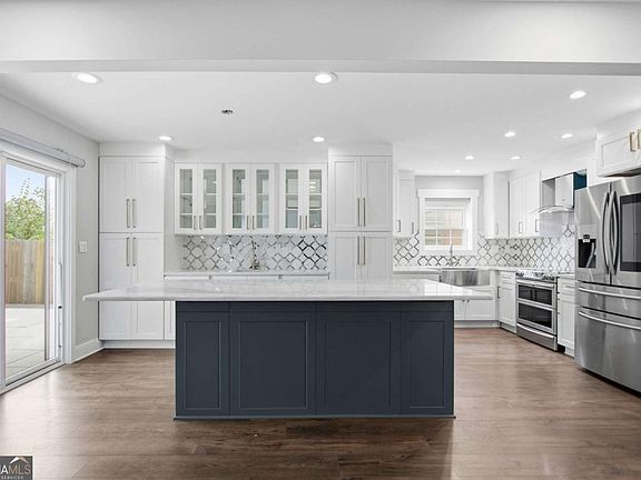 4th image of 114 Woodhaven Way