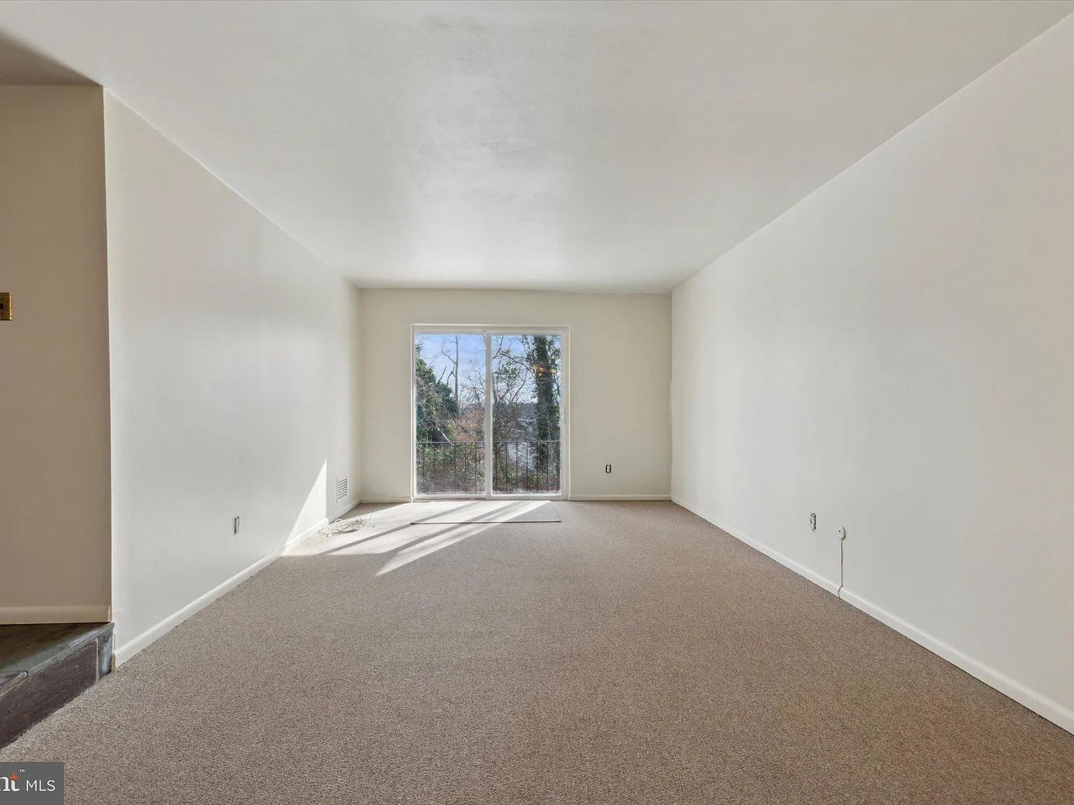 2 bed, 2.0 bath, 1000 sqft, $1,800 — Photo 4