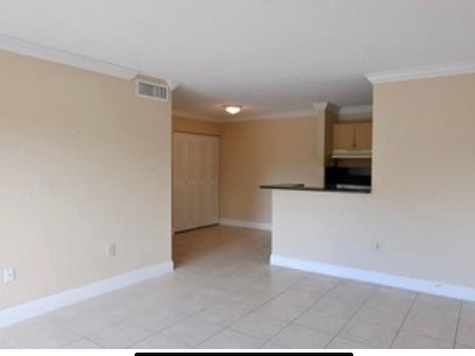 1st image of 15201 NE 6th Ave #A