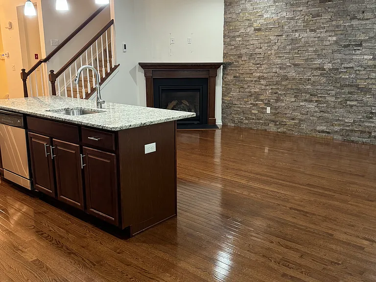 127 Meadow View Dr — Photo 5