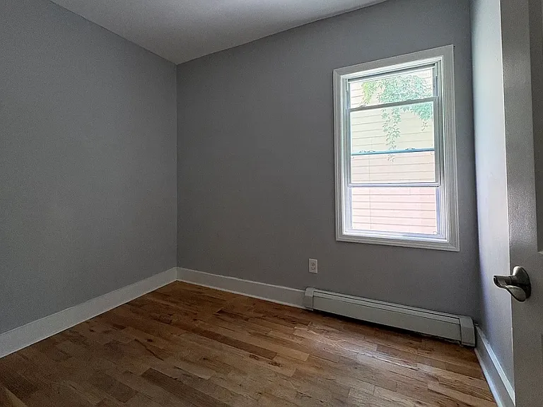 133 Wilkinson Ave #3-2L — Photo 5