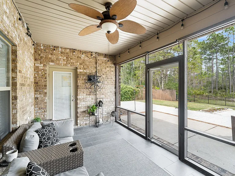270 Whispering Lake Dr — Photo 31