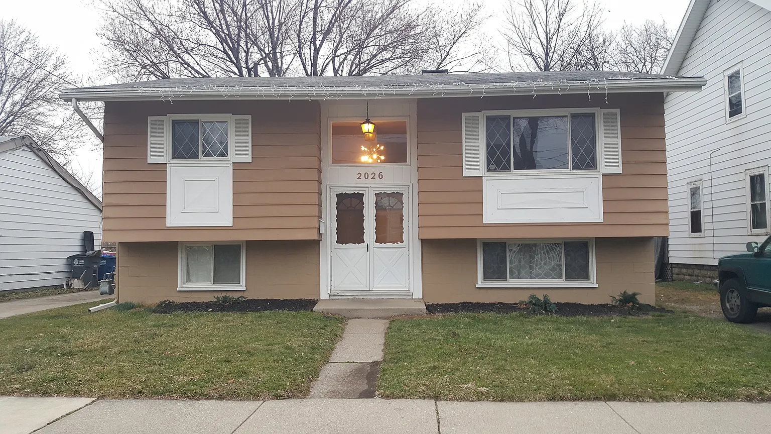 2026 Air Line Ave photo 1