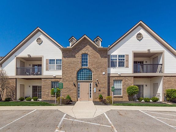 2nd image of 705 Hidden Springs Dr