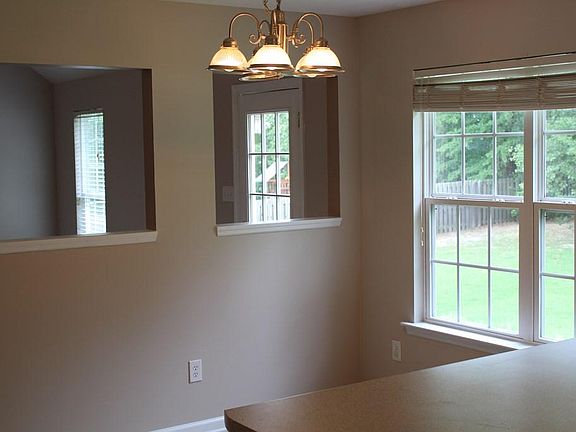 5th image of 358 Crystal Peak Dr