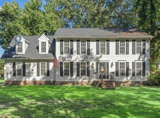 458 Thunder Rd, Four Oaks, NC 27524