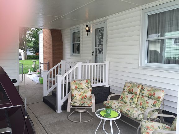4th image of 769 Magie Ave