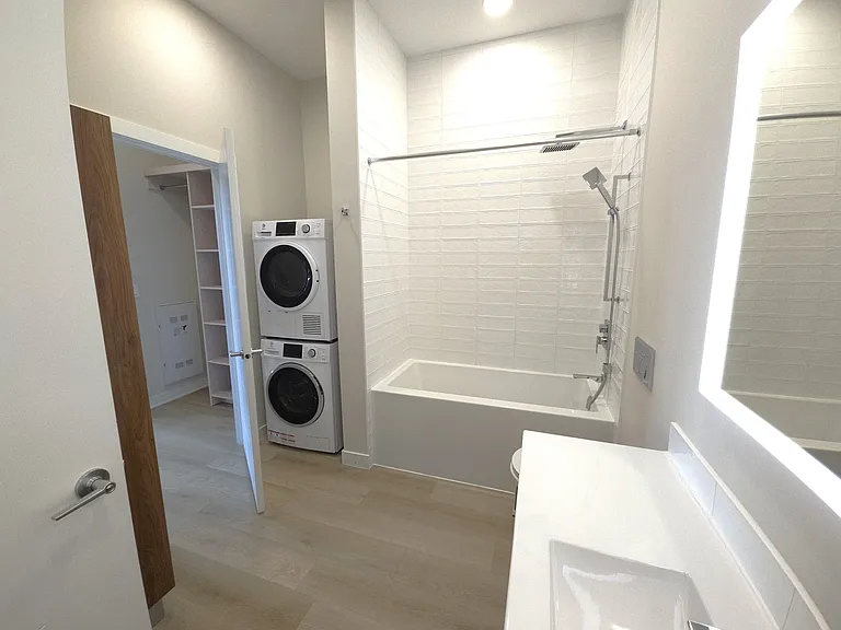 4030 University Ave NW — Photo 80