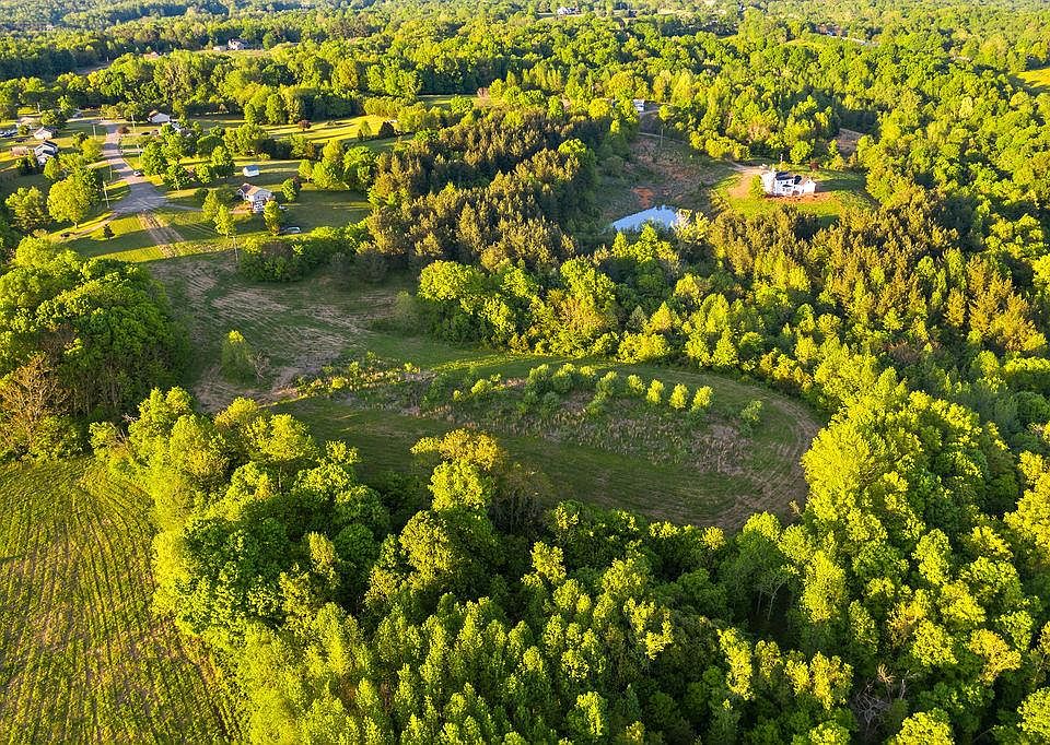 1st image of 2657 Holt Ln