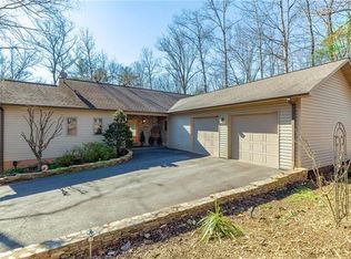 105 Willowridge Dr, Morganton, NC 28655