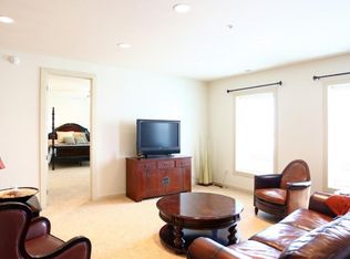 210 S 16th St APT 801, Omaha, NE 68102
