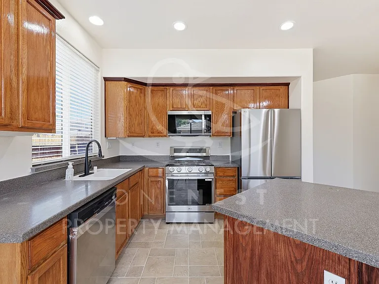 3518 Garden Rose Dr — Photo 8