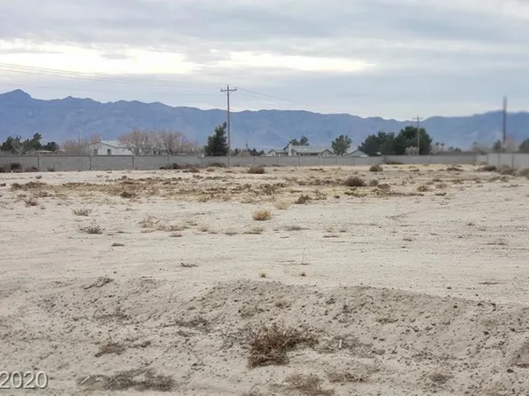 5470 Lincolnwood Ct, Pahrump, NV 89061