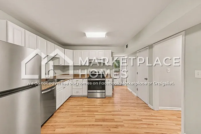 427 Whispering Pines Dr — Photo 10