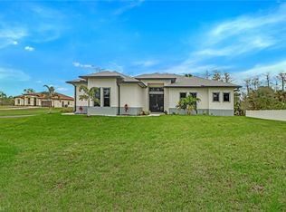 4033 6th Ave NE, Naples, FL 34120