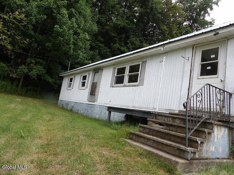 2nd image of 172 Hardscrabble Road
