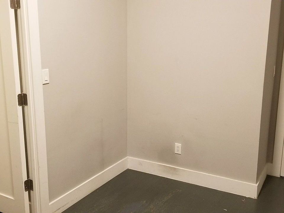2nd image of 102 E 116th St APT 1B