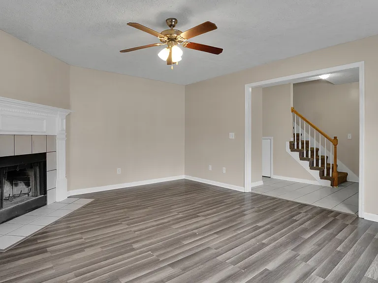 1452 Middleborough Ct — Photo 6