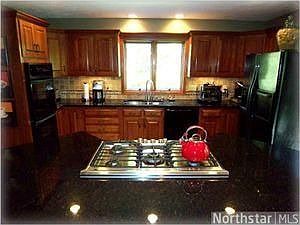5th image of 3180 Kimberly Ln N