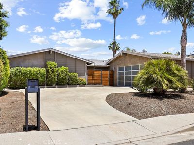 23441 Aetna St, Woodland Hills, CA, 91367