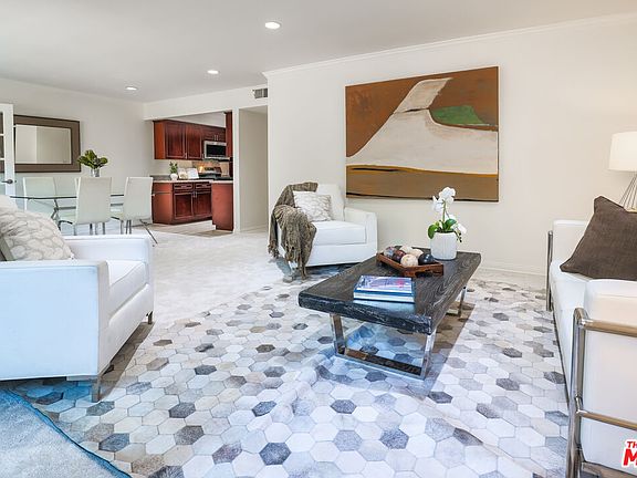 3rd image of 6700 Hillpark Dr APT 204