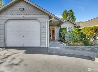 820 N 8th St APT D, Mount Vernon, WA