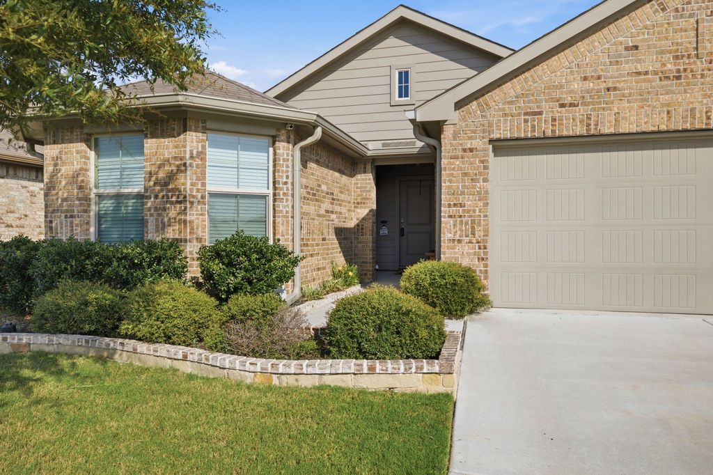 3212 Quiet Valley Rd, Fort Worth, TX - View 3