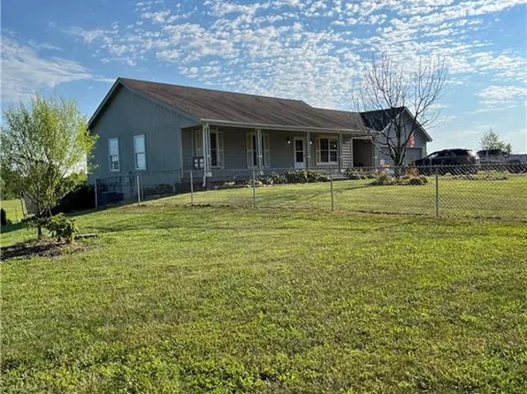 33477 W 168th St, Lawson, MO 64062