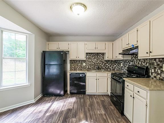 2nd image of 4233 Winding Trail Way