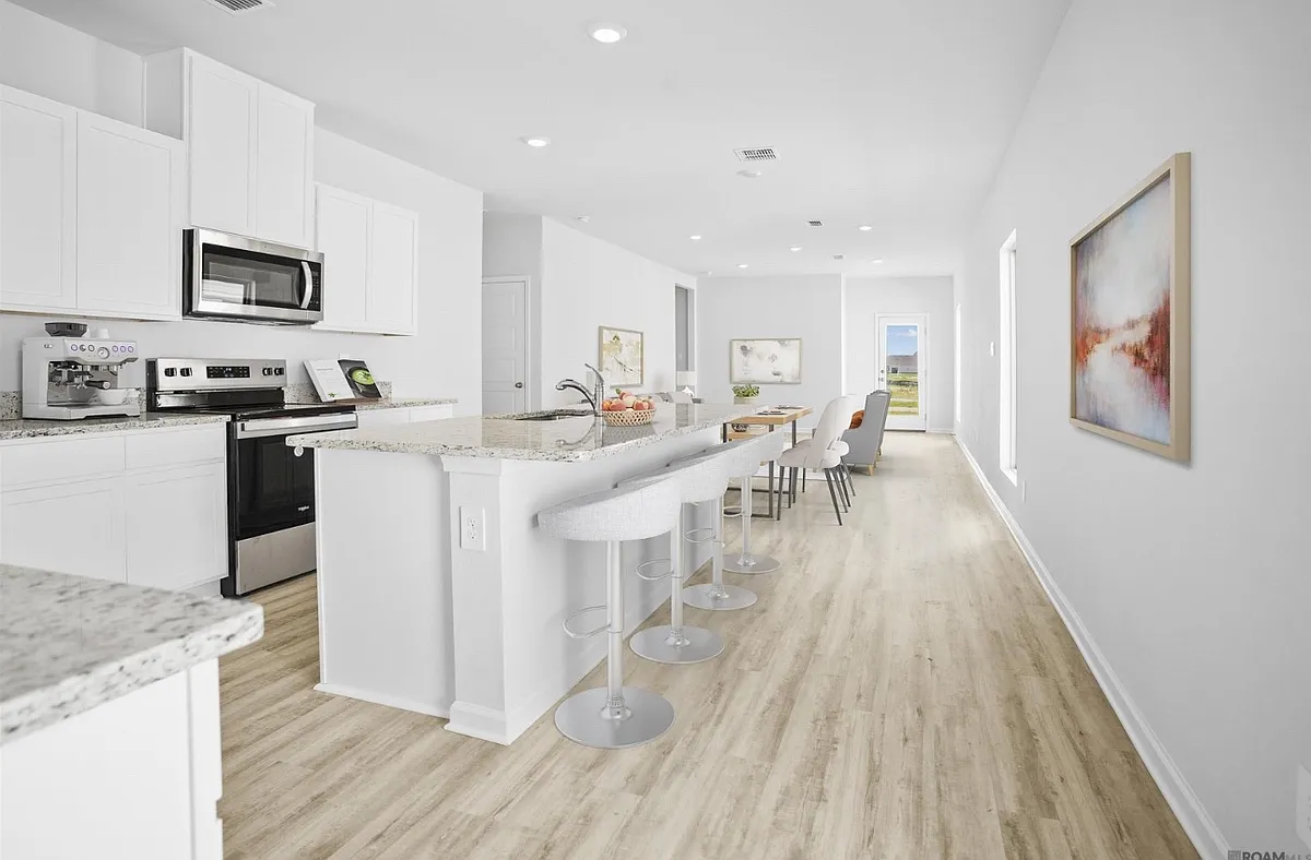 Building Photo - 931 Renova Dr