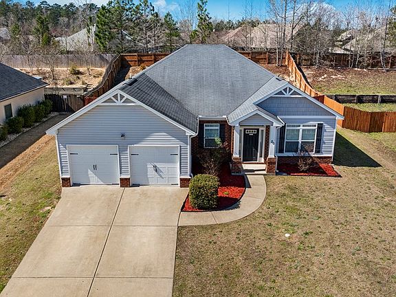 3rd image of 20 Springwood Dr