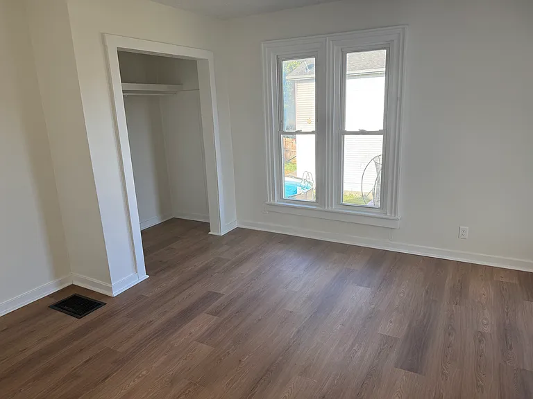 208 W Church St #1.5 — Photo 3