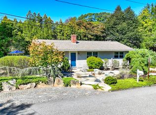 7 Cynthia St, Dartmouth, MA 02748