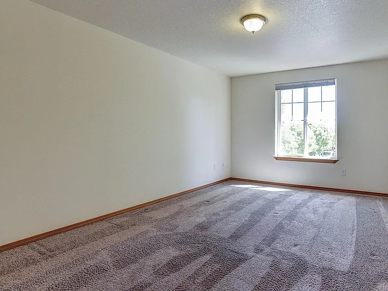2215 Sam Parrett Dr — Photo 33