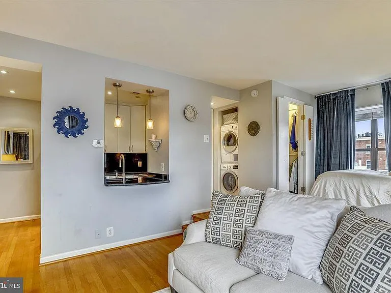 1736 Willard St NW #505 — Photo 3